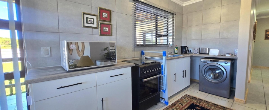 4 Bedroom Property for Sale in Kleinbaai Western Cape